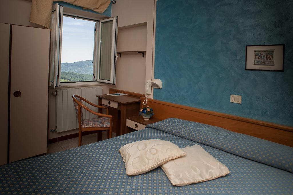 Albergo Ristorante Il Fungo Santa Fiora Extérieur photo